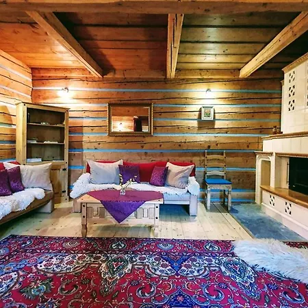 Zdiar Holiday Cottage Kır Evi